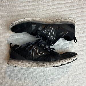 Vionic black 335Miles Athletic Running Shoes Women’s Size 10